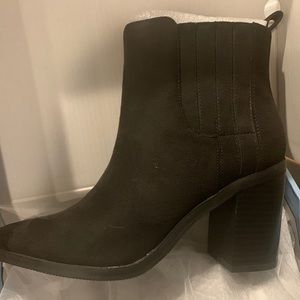 Black Women’s Elastic Ankle Mid Heel Boots